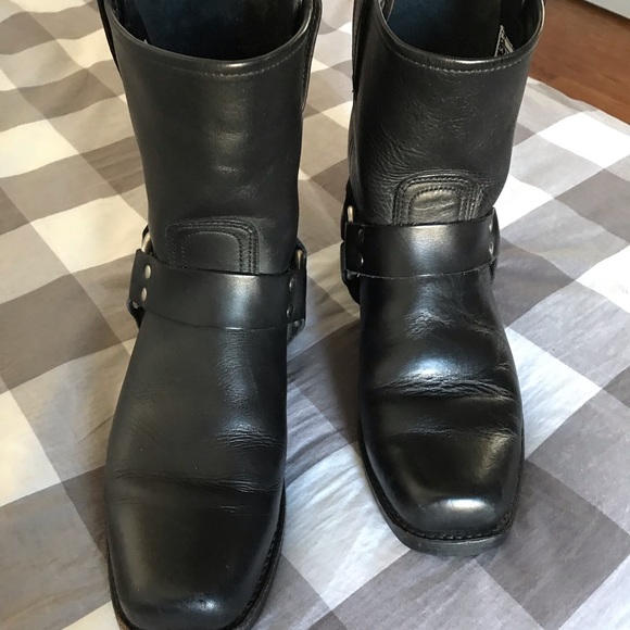 Frye Harness Boots Size 10 Black Heritage … main image 4